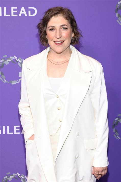 is mayim bialik a lesbian|Mayim Bialik Wants Us to Have ‘Comfort’ When。